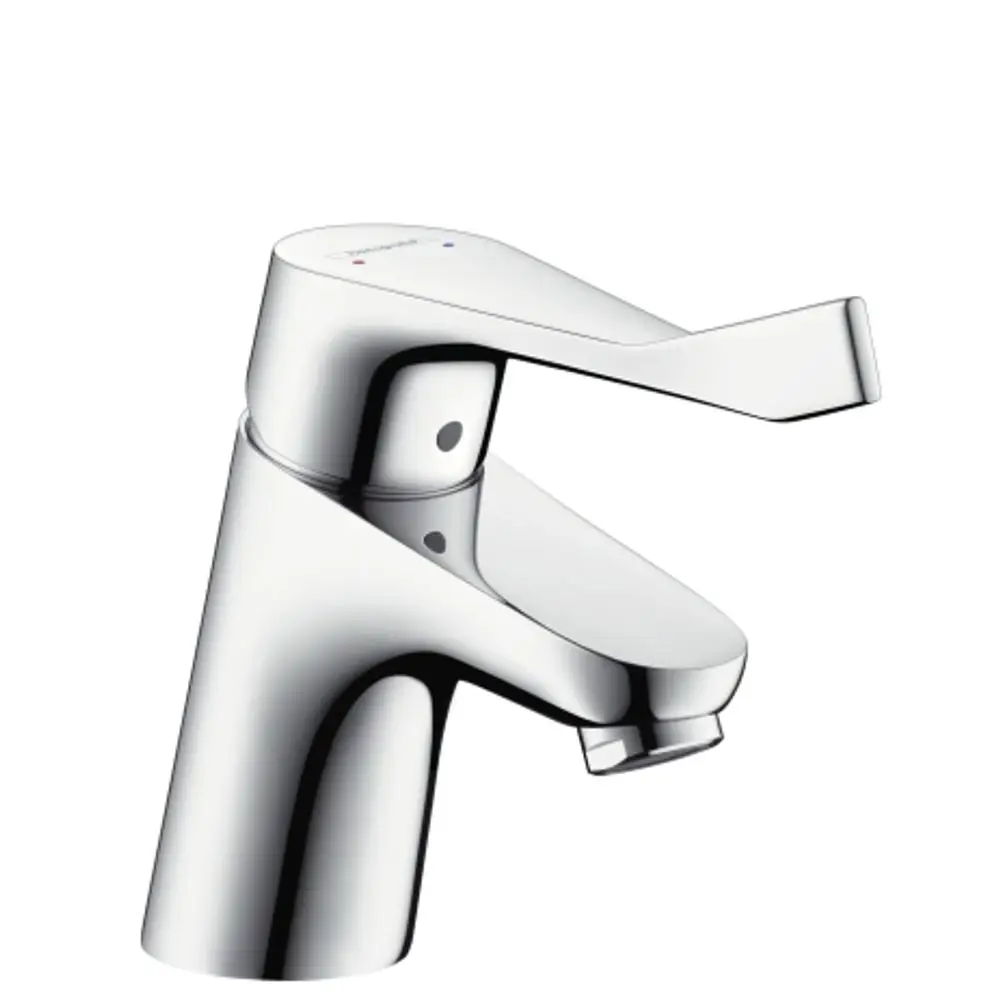 Ein einzelner chromfarbener Wasserhahn von Hansgrohe mit einem langen Griff und einem Wasserablaufmechanismus.